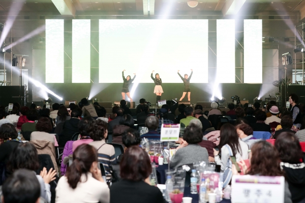 한국마사회 ‘렛츠런 효 나눔 한마당 축제’ 개최