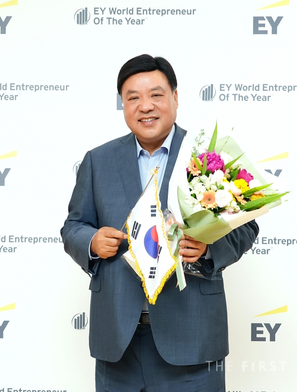 셀트리온그룹 서정진 명예회장, EY 세계 최우수 기업가상 수상