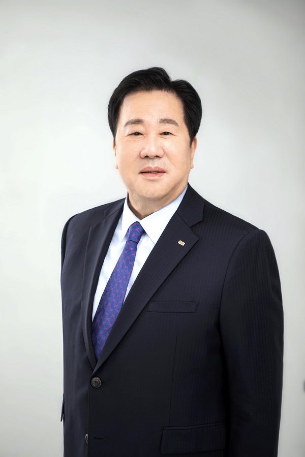 우오현 SM그룹 회장, 여주대 신임 이사장으로 취임