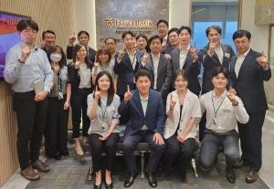 함영주 하나금융 회장, 홍콩서 글로벌 투자자들과의 현장 소통 강화 나서