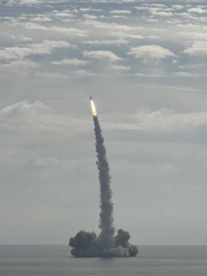 한화시스템 소형 SAR위성 우주로... 국내 최초 우리 기술 '민간 위성' 발사 성공