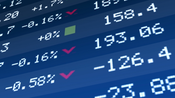 ETF는 인덱스 펀드를 거래소에 상장시켜 주식처럼 편리하게 거래할 수 있는 투자 상품이다.