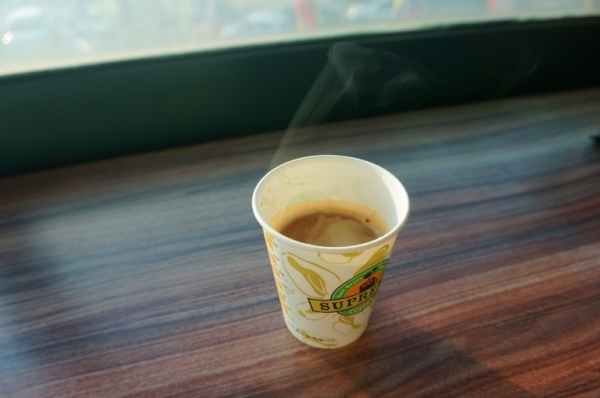 기념관 내 자판기의 ‘에티오피아산’ 원두로 만든 커피. 일반 자판기 커피와는 차원이 다르다.