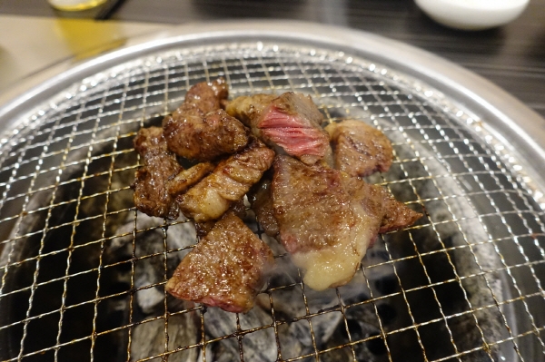 서울 명동 착한한우정육식당, 돼지고기 가격에 1등급 한우 즐길 수 있어