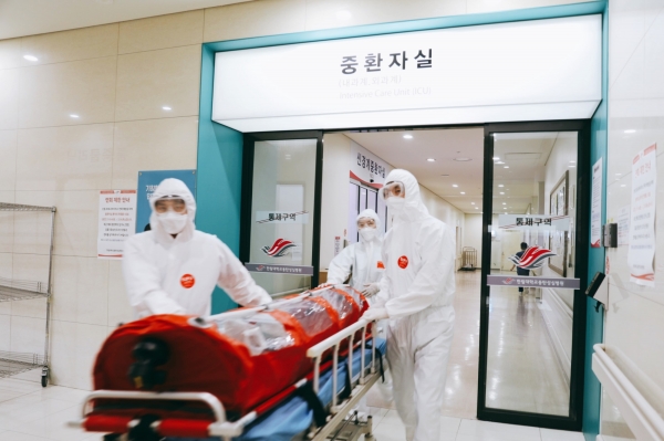 김정연 한림대동탄성심병원 교수 “코로나 따위에 환자 생명 살리는 일 멈출 수 없죠”