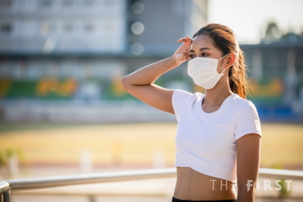 [Health& Dr.] 마스크 쓰고 달리는 사람들, 입으로 숨 쉬면 충치 위험 높아져?