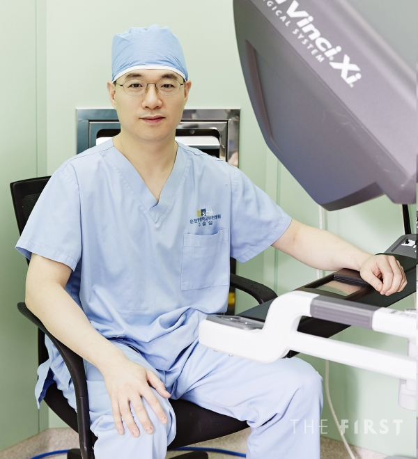 순천향대 부천병원 비뇨의학과 이상욱 교수, 로봇수술로 고령 환자 양측성 신장암 동시 수술 성공