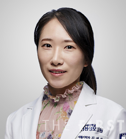 [Health & life] 척추측만증 10명 중 4명은 10대… 