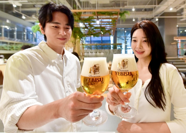 에비스, 더현대 서울에 팝업 연다…와인웍스와 협업