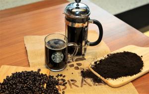 스타벅스, 2027년까지 커피찌꺼기 재활용률 100%에 도전 