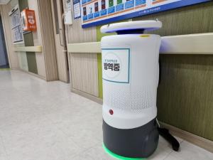 연세사랑병원, 방역 위한 인공지능(AI) 로봇 도입